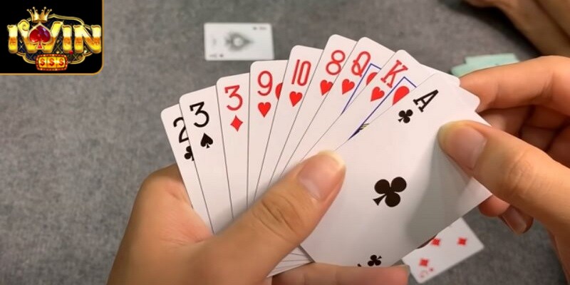 Cách chơi phỏm là một trò chơi đánh bài phổ biến và được yêu thích